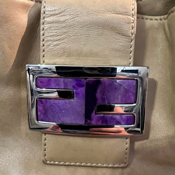 π₯ Vintage Fendi leather purse π₯ - Picture 6 of 16